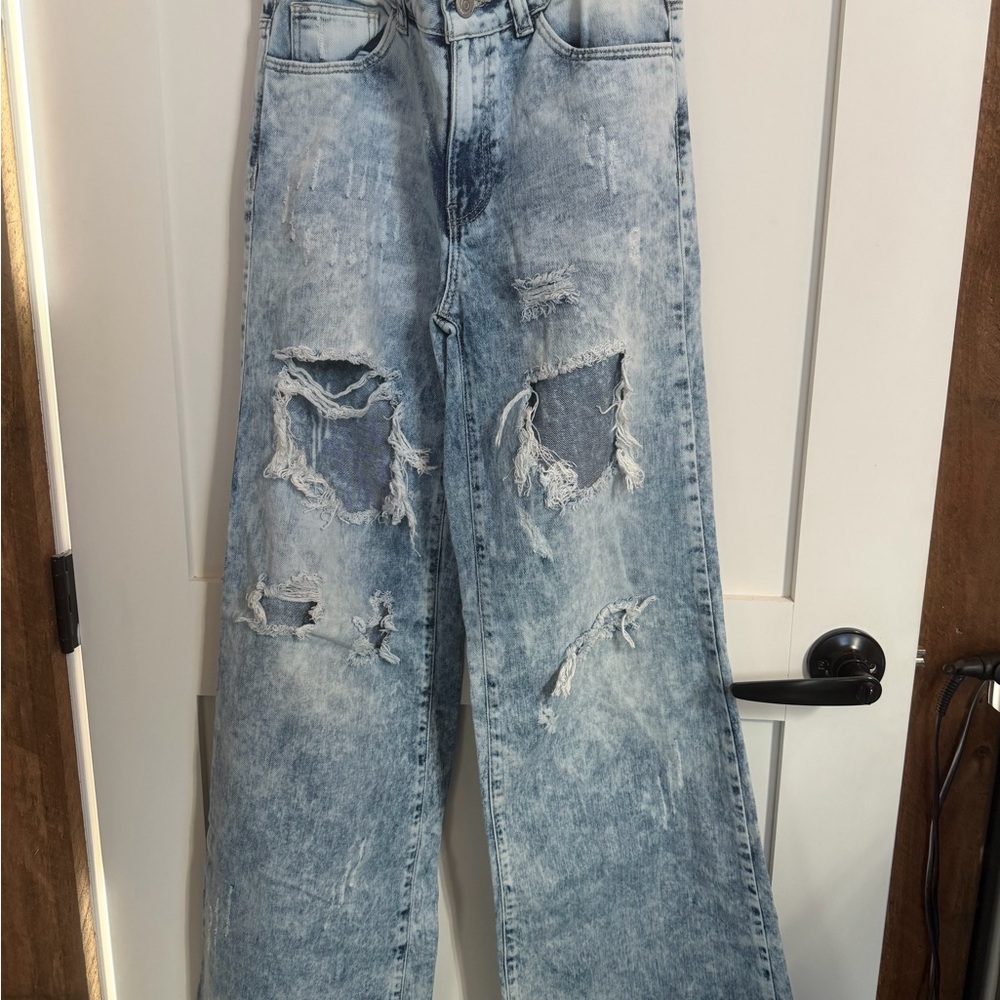 Casual Light Blue Distressed Boyfriend Jeans